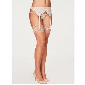 NWT Frederick’s of Hollywood scalloped lace Nude thigh high stockings size 2X